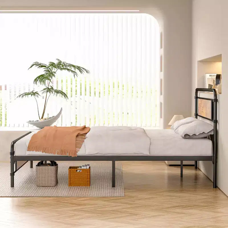 Struttura Letto Matrimoniale/Queen con Testiera in Legno, Doghe in Acciaio Resistente, Senza Rete a Molle, Marrone