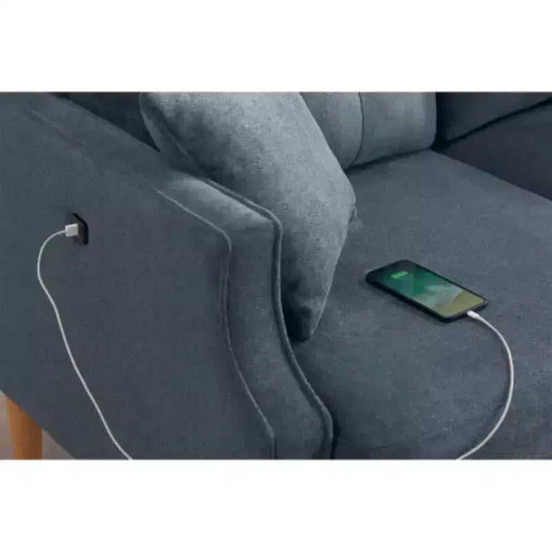 Divano a tre posti grigio chiaro in poliestere da 81 cm L x 178 cm H con tessuto impermeabile e porta di ricarica USB
