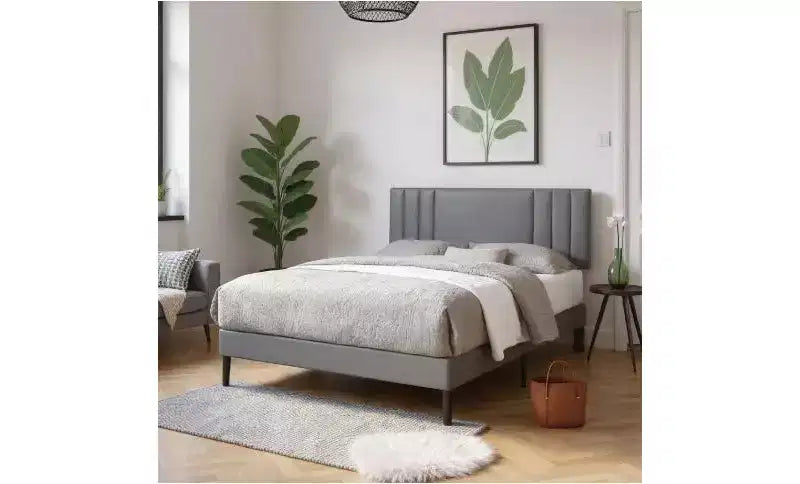Modern King Size Platform Bed Frame con testiera rivestita in PU e supporto a doghe in legno