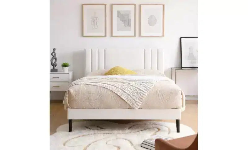 Modern King Size Platform Bed Frame con testiera rivestita in PU e supporto a doghe in legno