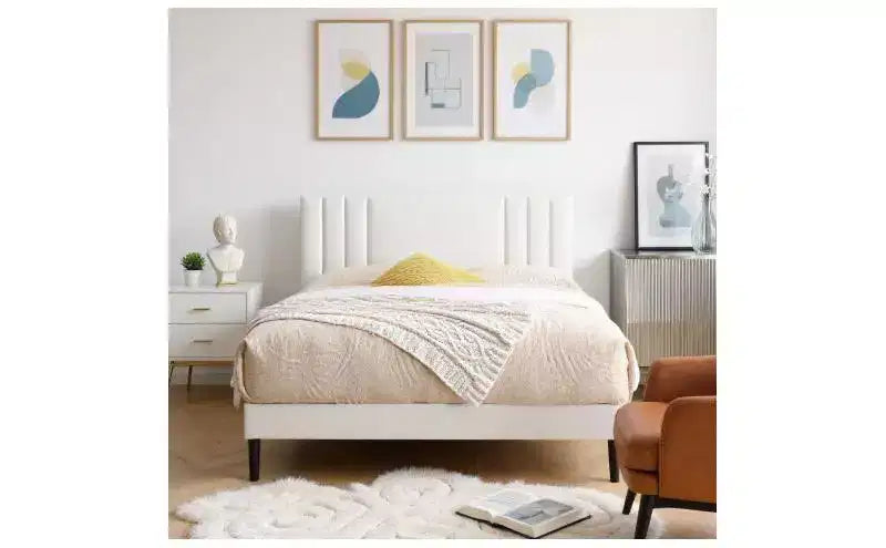 Modern King Size Platform Bed Frame con testiera rivestita in PU e supporto a doghe in legno