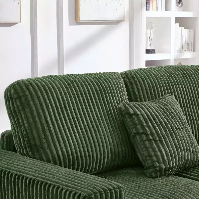Divano sezionale a L da 93" con chaise longue reversibile, morbido rivestimento in velluto a coste, verde