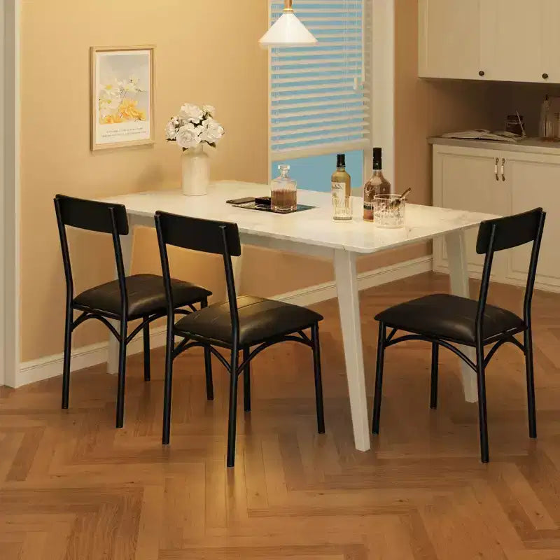 Sedie da pranzo moderne set da 2 o 4, sedie da cucina imbottite con schienale alto e gambe in acciaio, nere