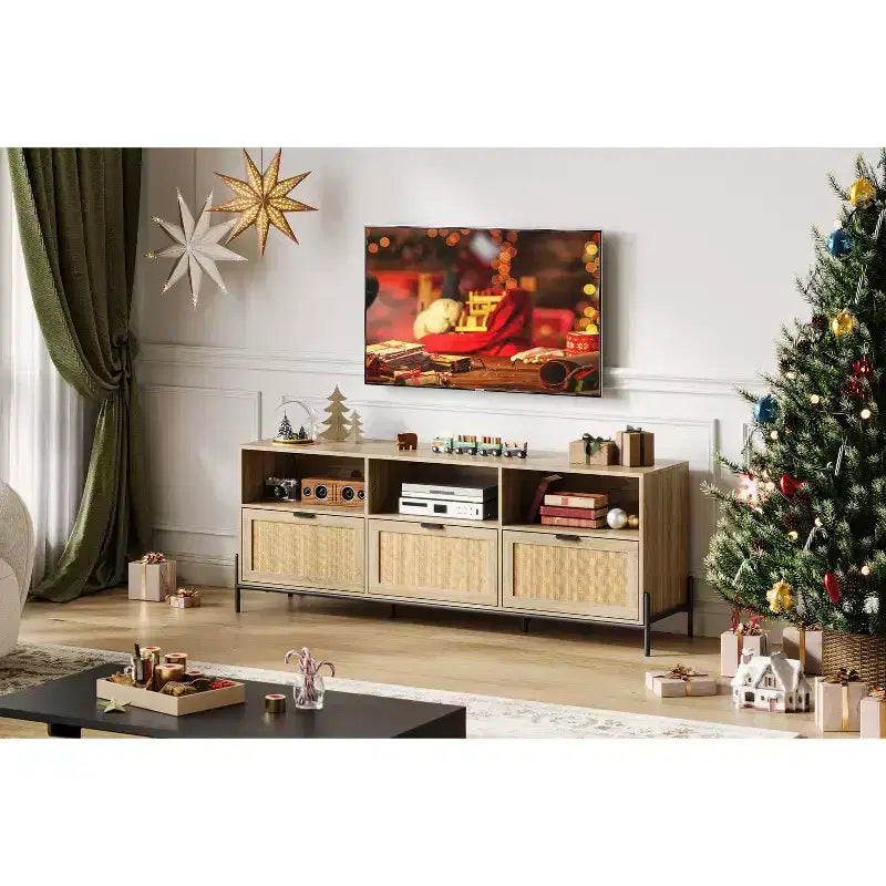 Mobile Porta TV in Rattan Moderno per 75", Consolle Multimediale in Legno con 3 Cassetti e Ripiani Aperti, Naturale