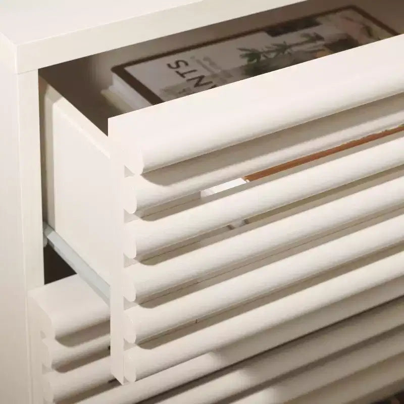 Comodino a 2 cassetti Averi, tavolino da notte in legno con doppi cassetti contenitori per camera da letto